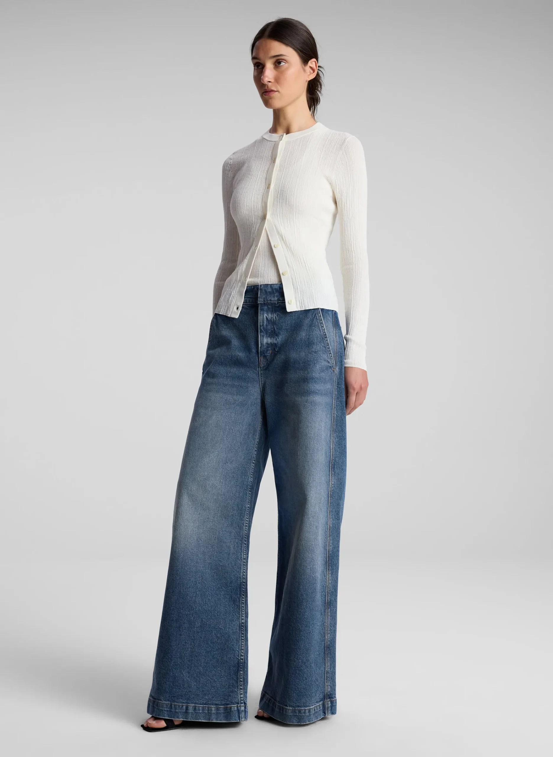 fisher_fine_cotton_cardig_2.webp Women A.L.C. Tops | Sweaters>Fisher Fine Cotton Cardigan