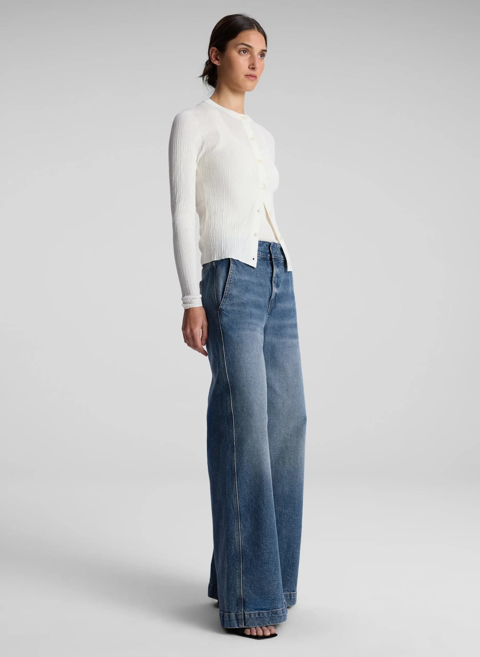 fisher_fine_cotton_cardig_3.webp Women A.L.C. Tops | Sweaters>Fisher Fine Cotton Cardigan